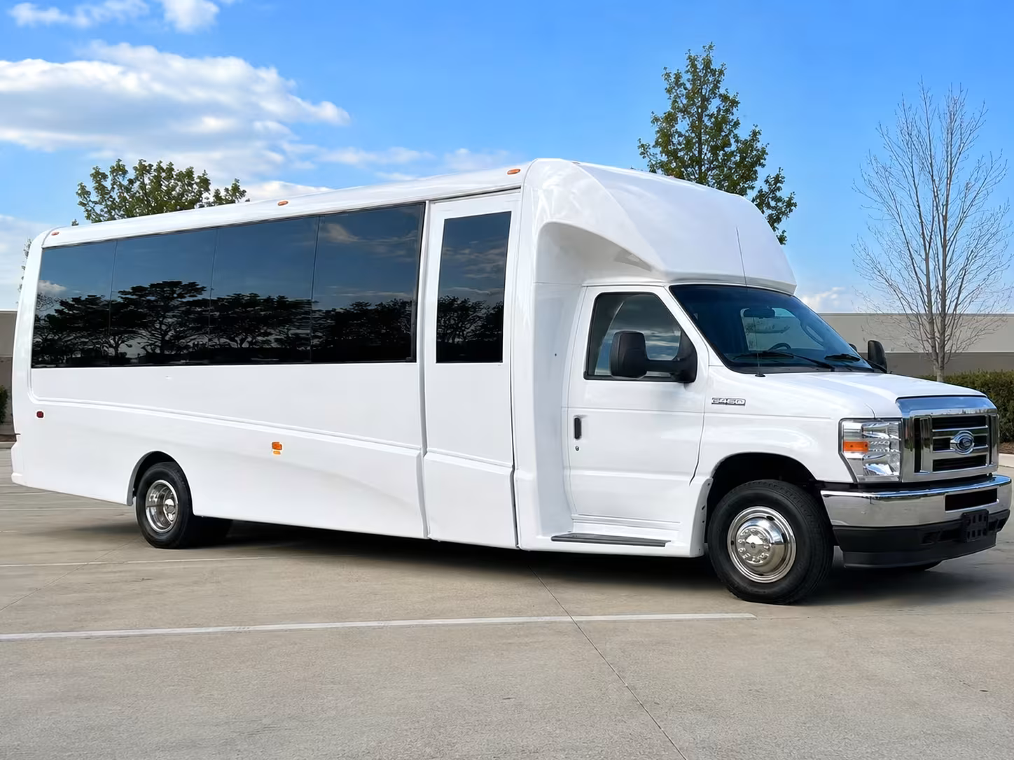 el centro minibus rentals for imperial valley college athletics