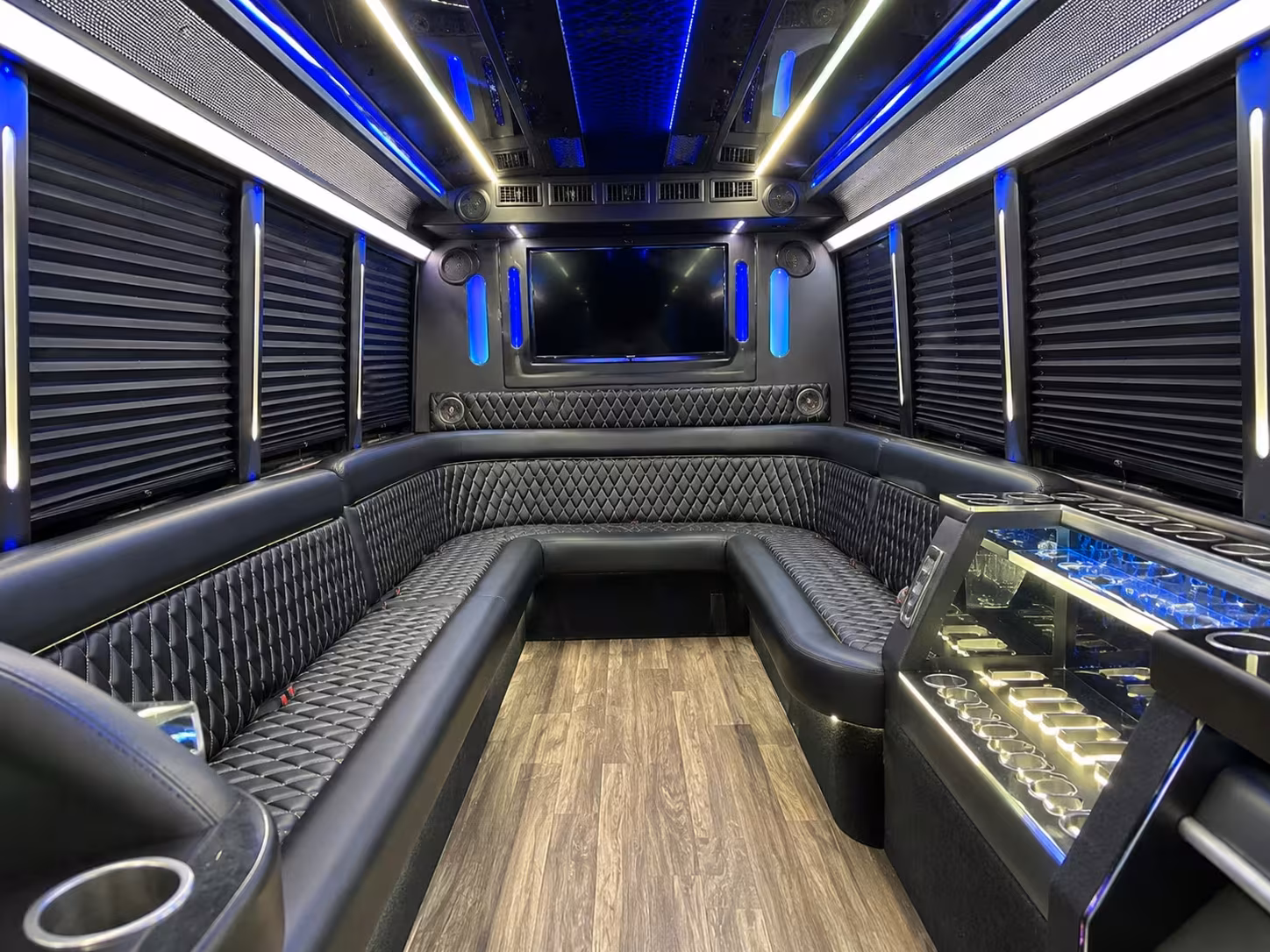 el centro party bus rentals for prom night